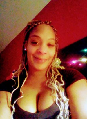 Chayness call girl in Truckee CA